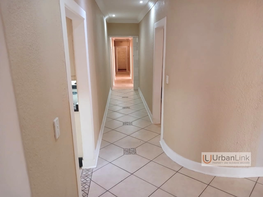 4 Bedroom Property for Sale in Safari Gardens North West